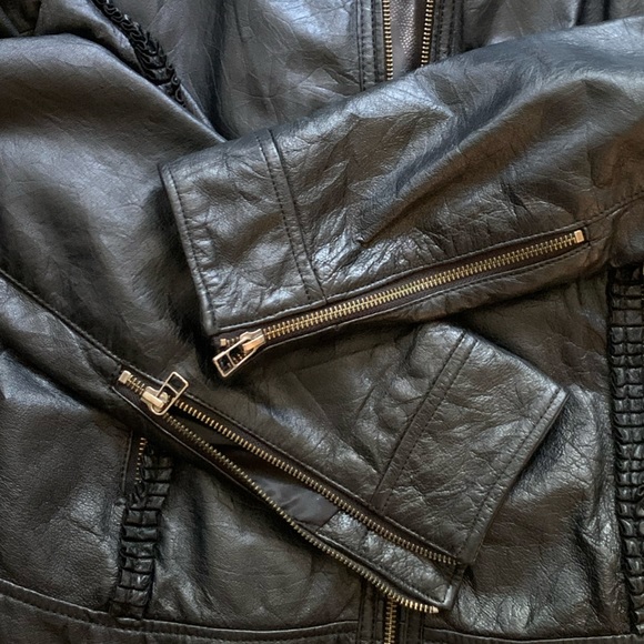 DANIER | Leather Jacket - Picture 3 of 6